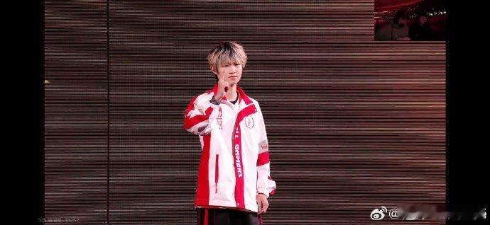 一诺称道崽是个很强的选手一诺在赛前谈到道崽时，毫不掩饰对其的认可，既尊重对手又充