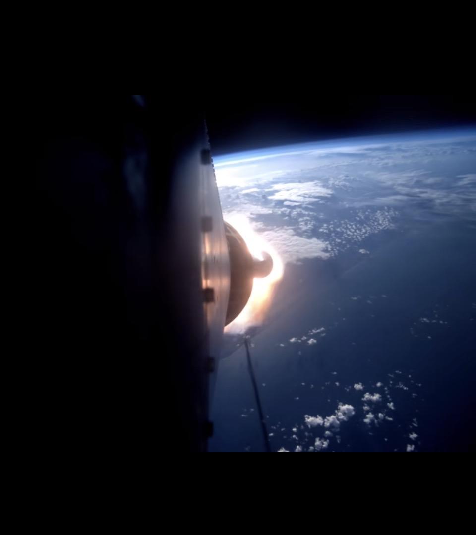 从太空俯瞰地球，震撼的视角，美不胜收！🌍✨你认为人生的终极意义是什么？