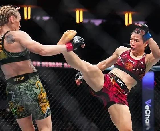 实话实说希望大家别见怪，看完这场对决着实感觉双方完全不是一个段位的选手，毕竟真实