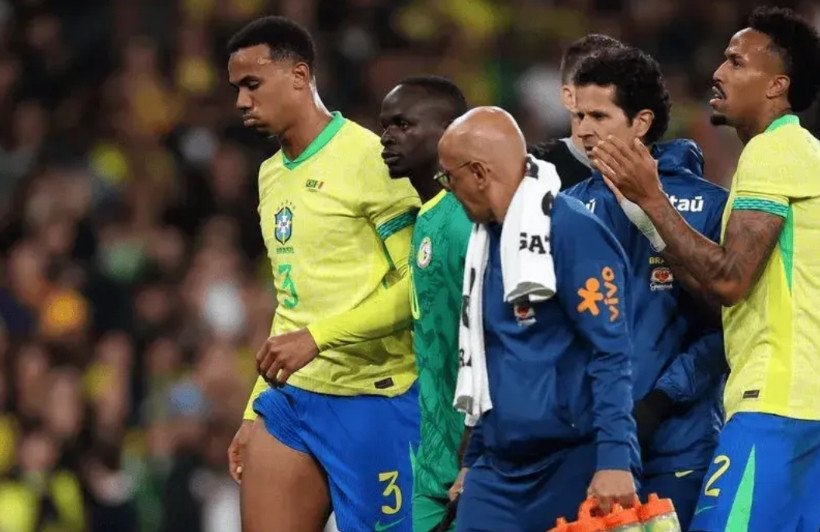 在曼联65分钟电量的卡塞米罗这是被安切洛蒂要耗干了用啊。别看巴西2-0塞内加