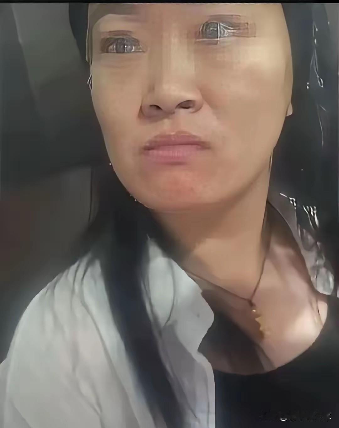 石家庄这名化学老师已经被辞退了，马上开学了，自己竟然把这么好的工作给弄丢了。说起