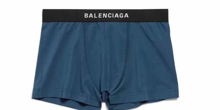 巴黎世家新品：女士半身裙。售价4500。