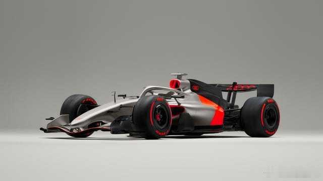 奥迪发布F1赛车，命名为R26概念车，涂装采用了大面积的金属银色，辅以标志性的红