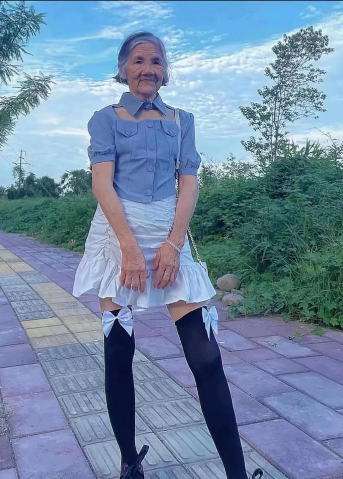 非洲留学生来学理工科，我忍了，毕竟是穷哥们，给他图纸都造不出来，可是让印度留学生