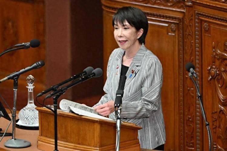 7月13号，日本首相高市早苗宣布了一个“好消息”。她说要在未来3个月内，给每