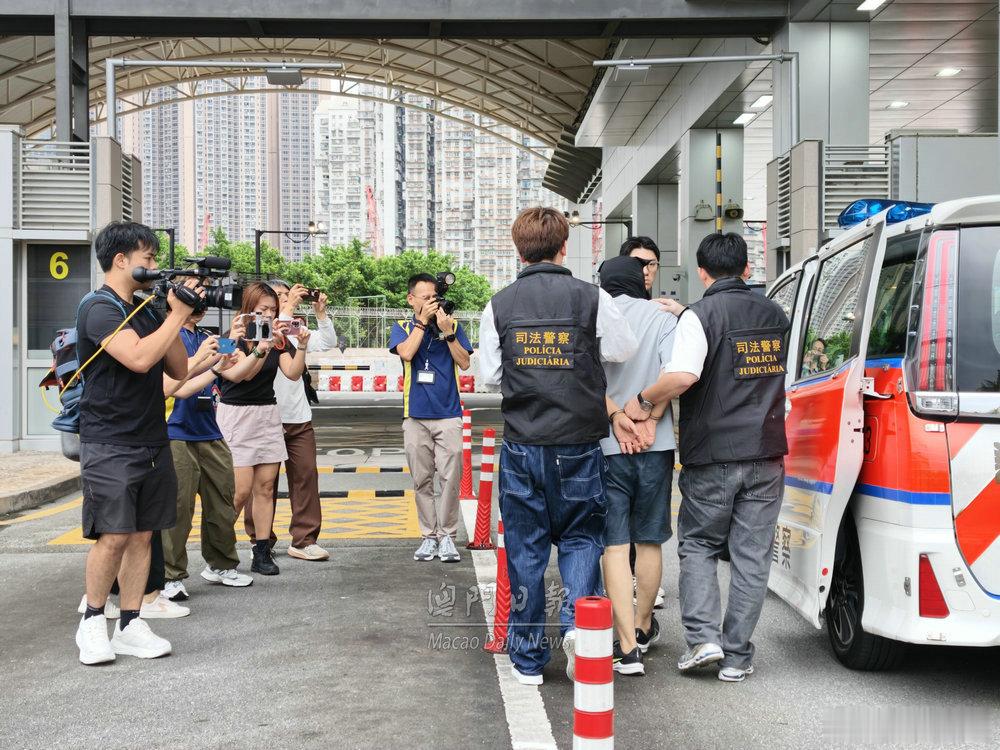 【赌场保安犯罪集团案男主脑潜逃中山落网】司警博彩罪案调查处于今年7月28日捣破一个由休闲企业保安部人