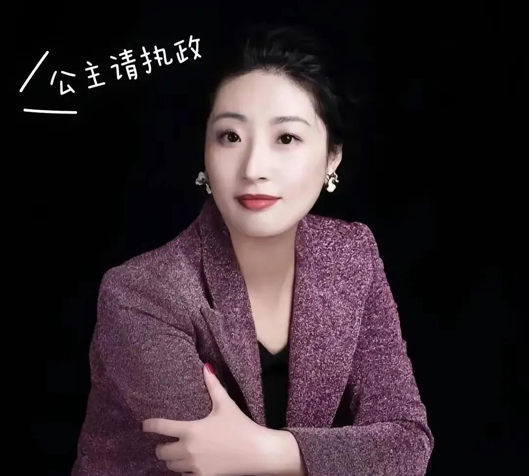 宗馥莉这事又说明一个理：落魄时，落井下石的往往是身边人。父亲刚走，私生子