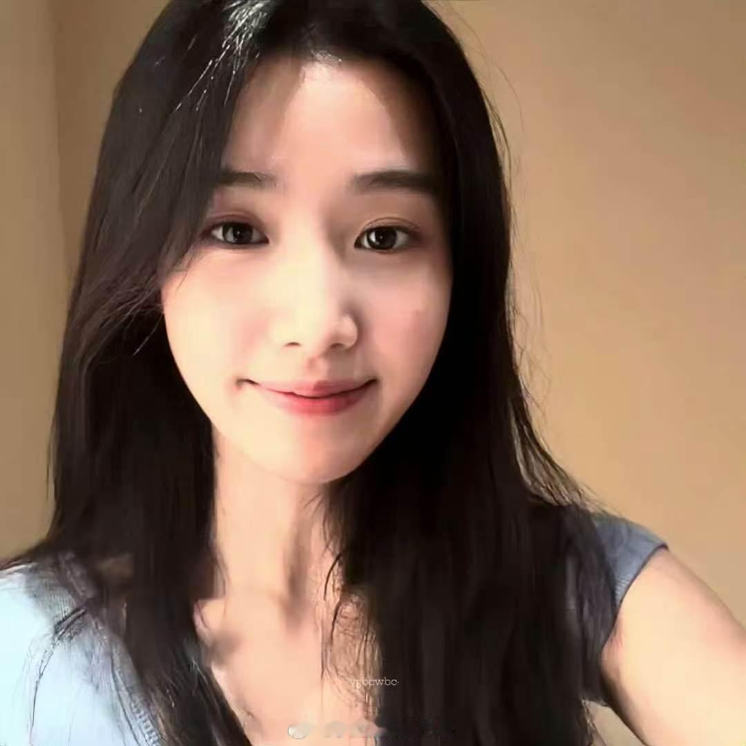卢昱晓手搓迪士尼动画卢昱晓手搓蜘蛛侠卢昱晓开启脑洞模式，手搓动画画面，模仿蜘蛛侠
