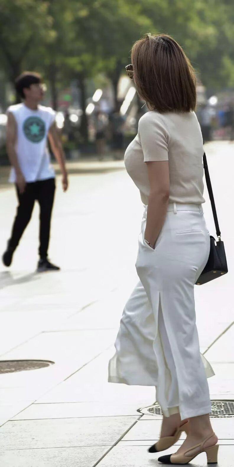 “诚者，天之道也；思诚者，人之道也。”——孟子