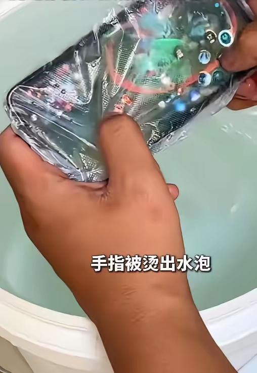 5月下旬，湖南长沙的代先生打王者荣耀上了头，充着电连玩了5个小时。游戏结