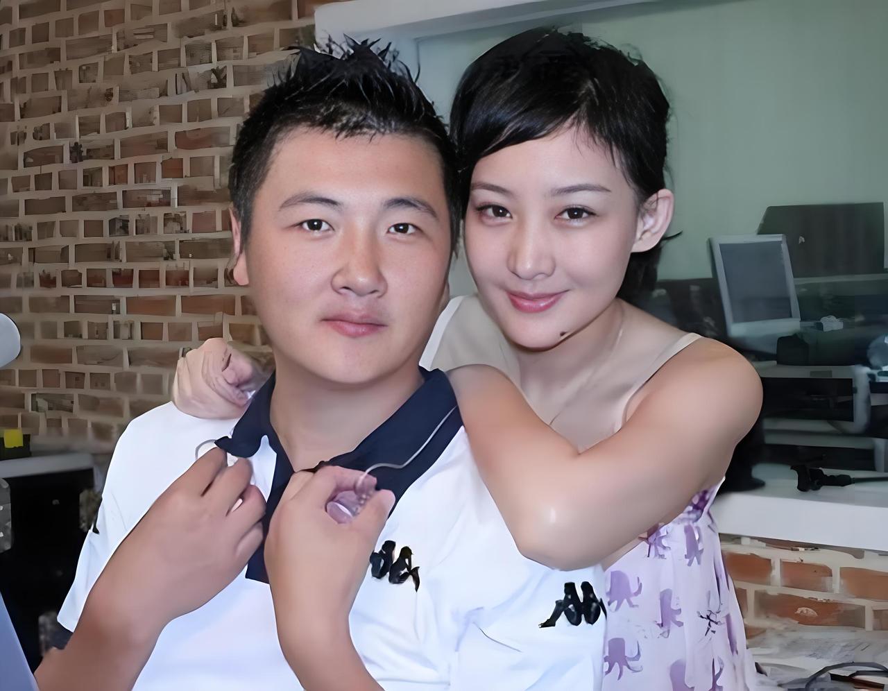 当年孙楠刚熬出头成名，就狠心甩掉了陪他吃苦走过十年低谷的患难女友辛欣，转身和当红