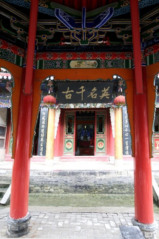 为什么司马懿对诸葛亮那么忌惮呢?司马懿对诸葛亮的忌惮，源于诸葛亮卓越的才智和