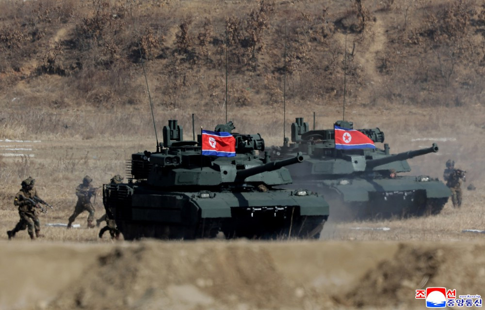 朝鲜人民军天马20分队进攻战术和主动防护系统展示。根据朝中社的报道，这批天马20