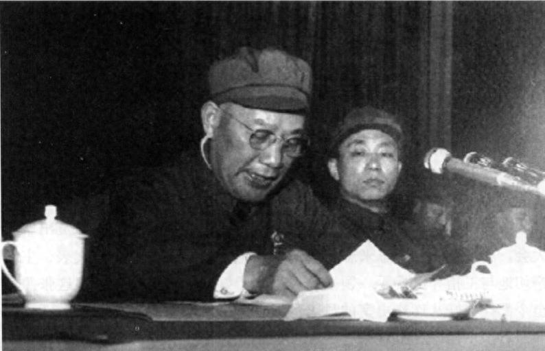 许世友曾让多位首长直言搭档不易，这位将军与他共事十年始终视若上级！1973年1