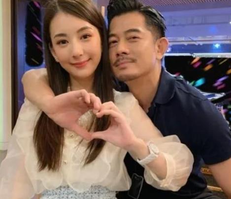 2017年，51岁的郭富城娶了小自己21岁的网红方媛，两人签订协议后，郭富城每月