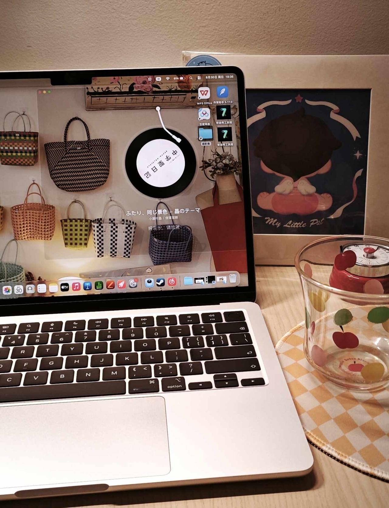 macbookair到家啦，确实真香换电脑纠结了好久，同期对比的win本在我