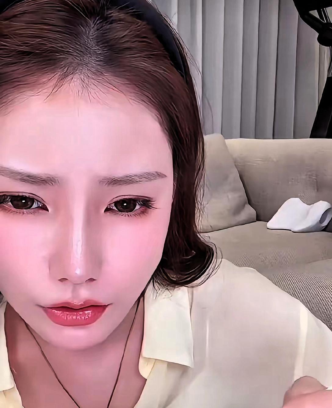 很多萌娃的可爱瞬间，只有宝妈能瞬间读懂背后的小成长，普通网友只觉呆萌，过来人却瞬