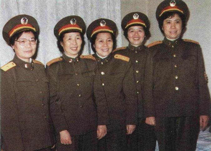 1988年授衔时有5位女性被授予少将军衔，她们分别是谁，目前担任了哪些重要职务呢