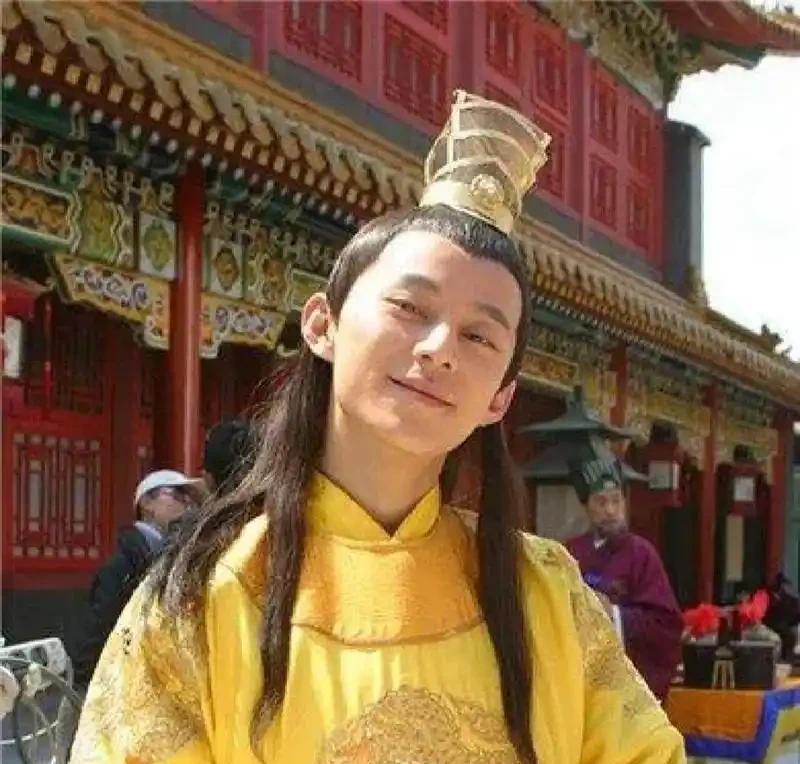 正德皇帝这么昏庸为啥还叫明武宗呢？明武宗朱厚照的