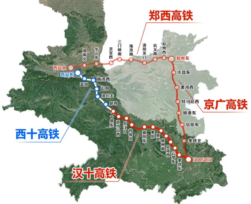 6月16日上午8点39分，55302次试验动车组从西安东站缓缓驶出，一路向南开往