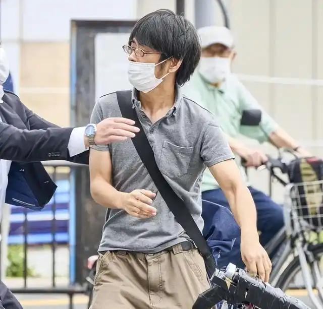 判了，无期徒刑，刺杀安倍晋三的山上彻也被判处无期徒刑。1月21日，刚刚，刺杀