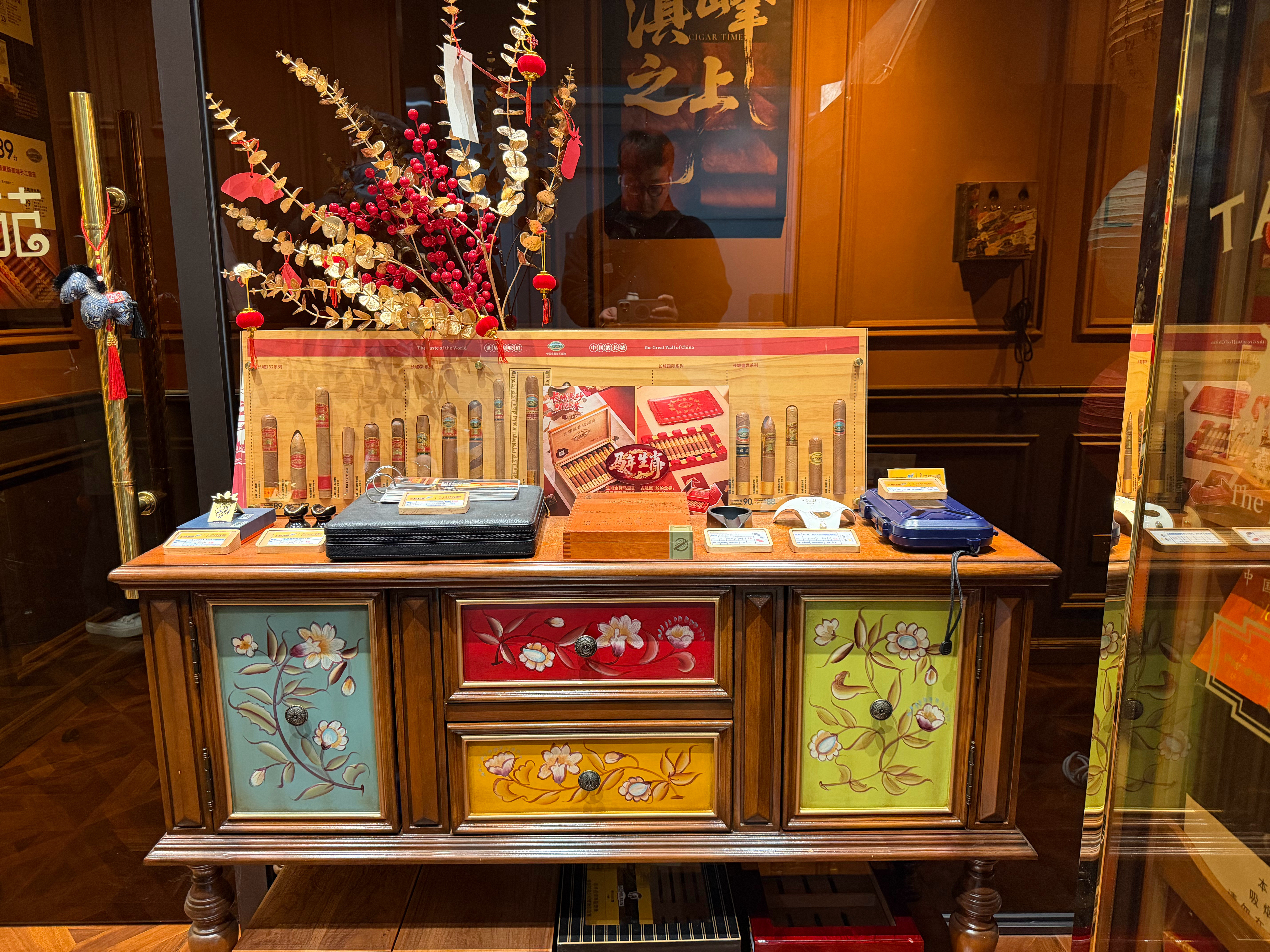 昆明机场不光有滇咖还能抽茄子高级！昆明·昆明长水国际机场