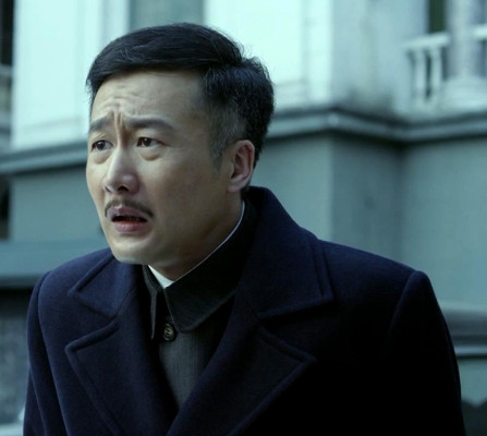 2012年，《父母爱情》片场，戏刚开拍，孔笙发现少一个必要的龙套，正一筹莫展，转