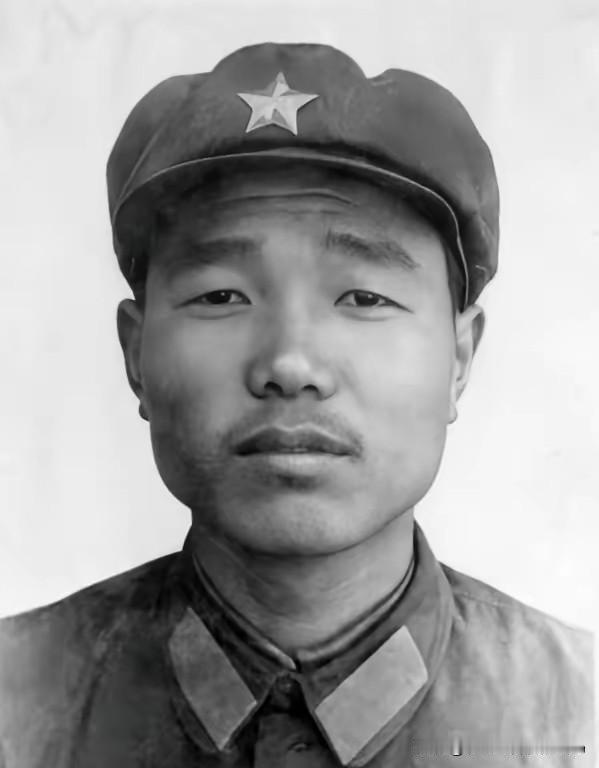 基于搜索到的老山战役史实和杨春水烈士的参战细节，我将延续原文的纪实风格，融入真实