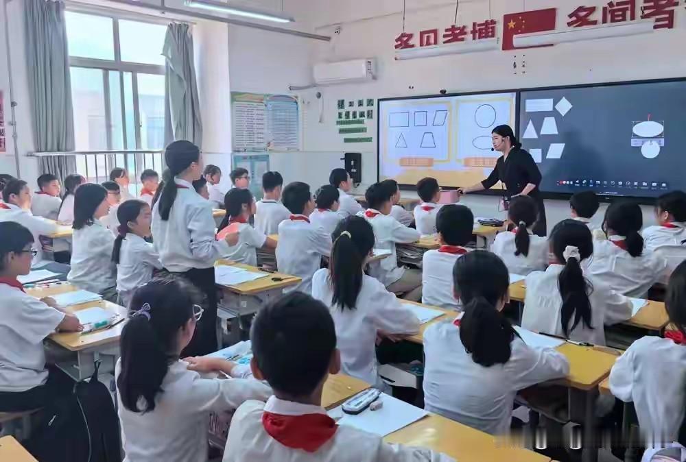 初中不声不响的隐形学霸，如何在进入高中越学越强？有些孩子，成绩不是最拔尖的那个