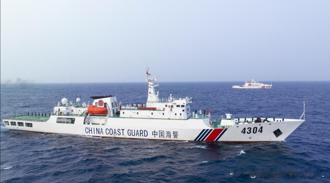 三打一，耗了34小时，燃油先见底的是台湾那边！6月5日清晨，海警3501号压进东