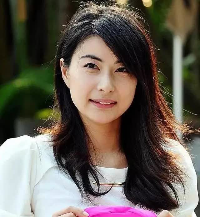 郭晶晶拒绝赴京跟全红婵可没啥关系。在加拿大温莎跳水世界杯上，陈若琳邀郭晶晶去北京