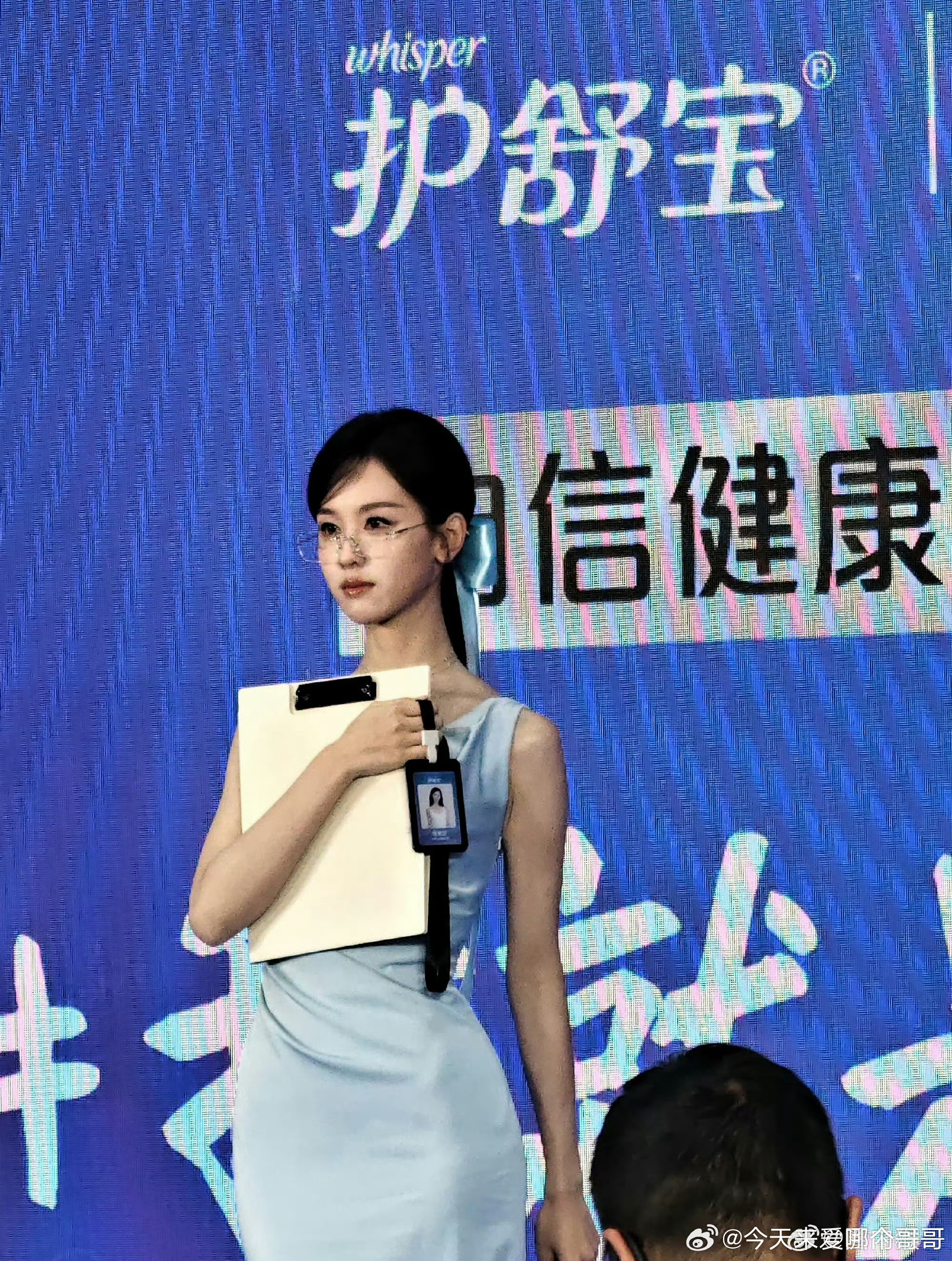 陈都灵今日品牌活动路透，生图女神好美好优雅​​​