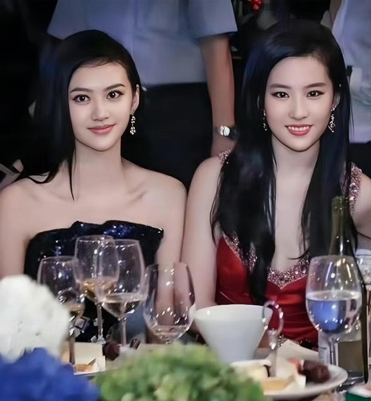 刘亦菲景甜同框比美这颜值暴击谁扛得住？一个是演活了赵灵儿、小龙女的国民女神，一