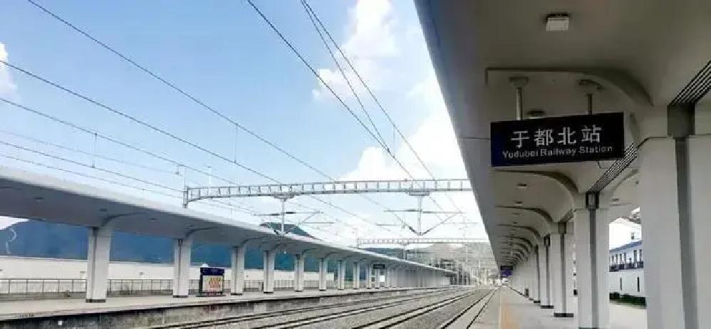 最戳中我的，是那句“有望结束无高铁的历史”。赣州于都，一个挺有意思的县城。