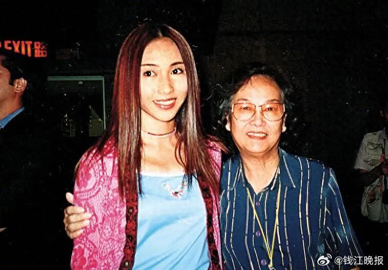 【#黎姿姑妈黎宣去世#】TVB资深演员黎宣于8月28日凌晨3时21分安详离世，享