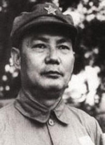 毛主席在叶剑英手上划下一道深深印记，叶剑英称这是毛主席留给他的政治遗嘱！192