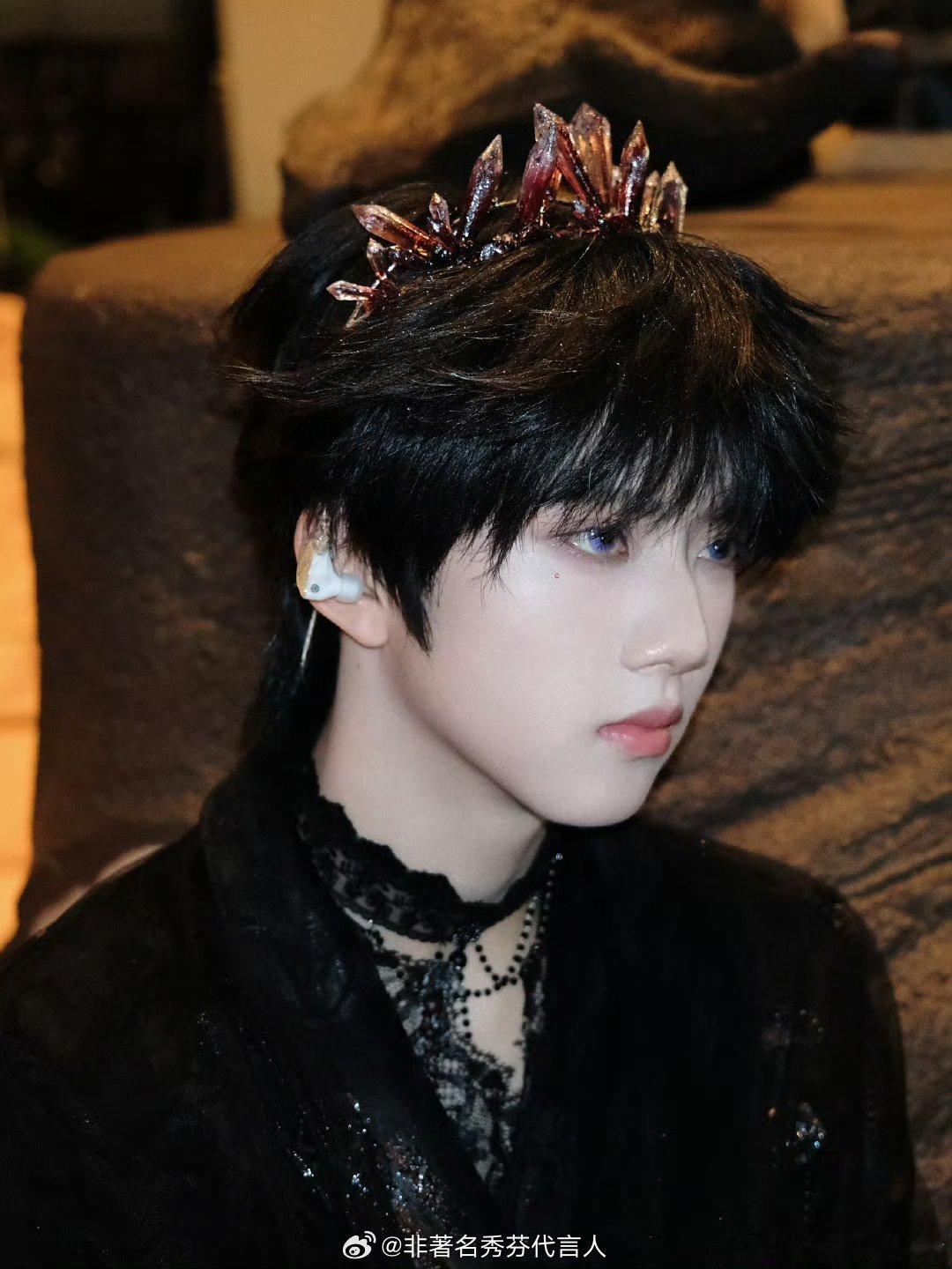 张函瑞感谢所有人的托举这个小猫猫又完成了很多优秀的舞台。