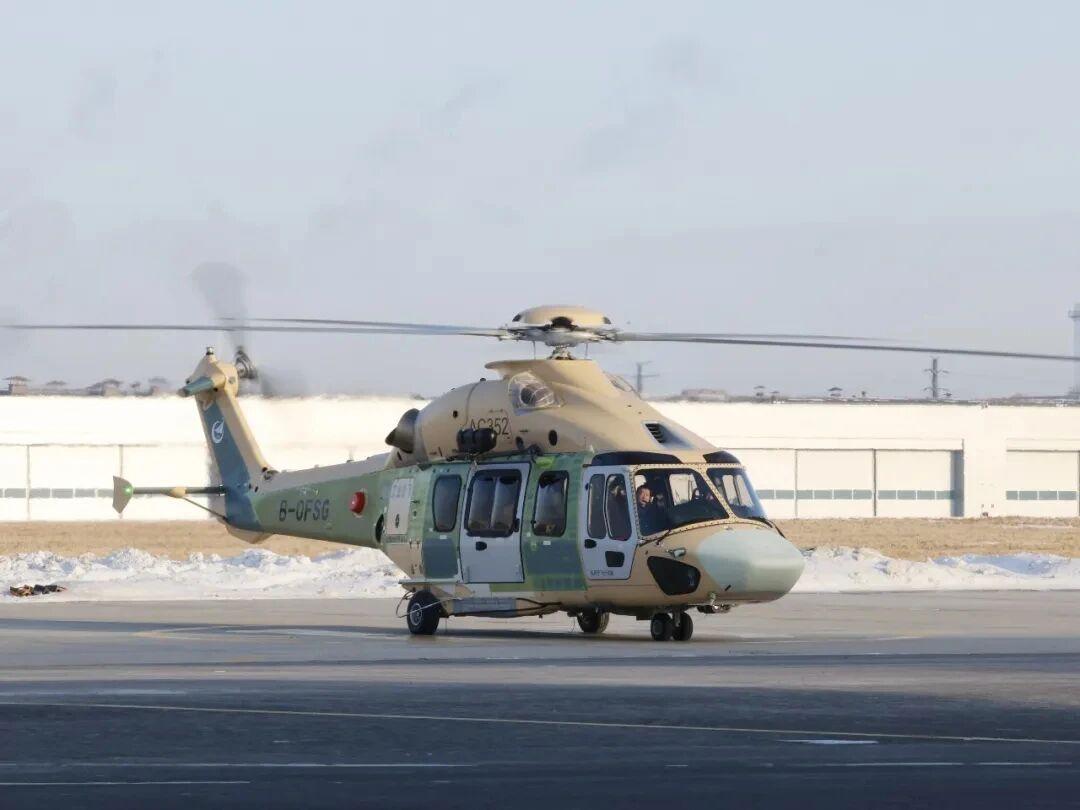 “搜救型”直-15进行飞行展示，即将进入科研调整试飞阶段！比同型号的法国版晚了