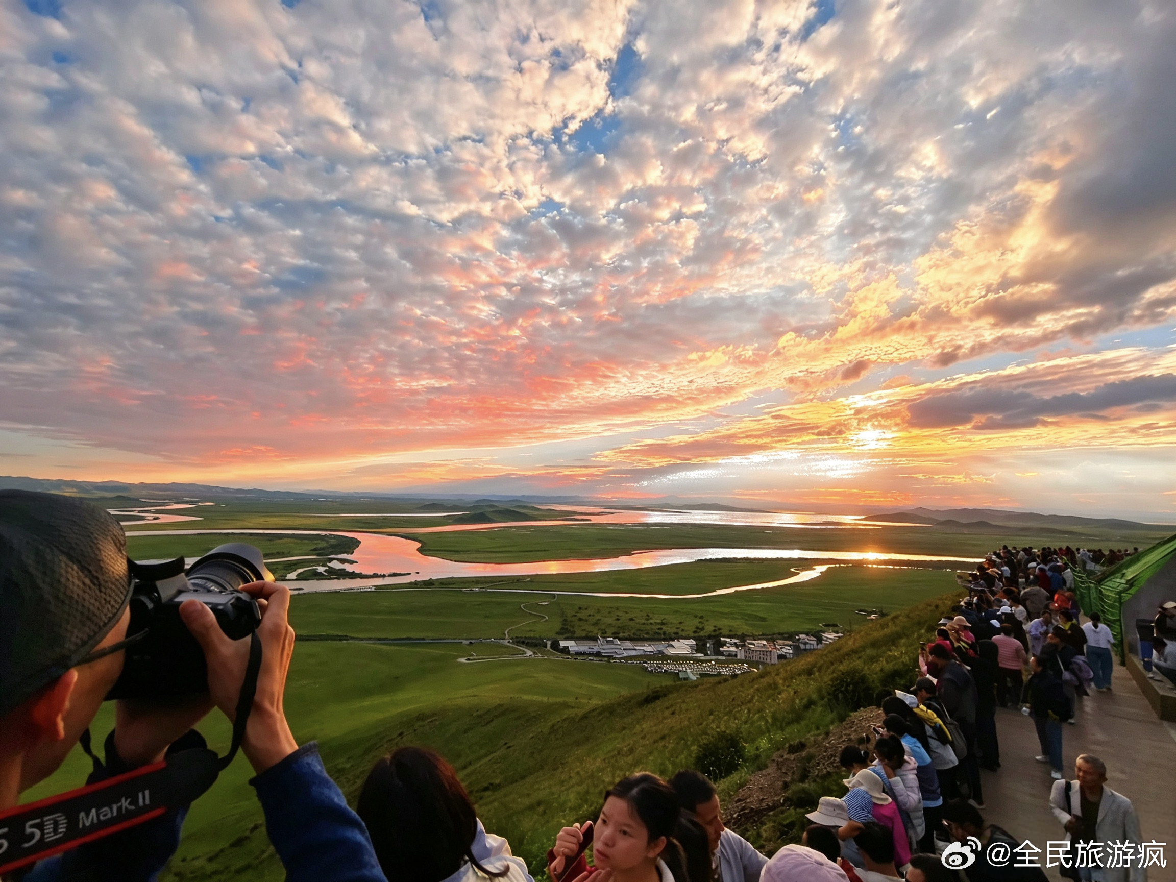 黄河九曲第一湾的日落，是人间值得奔赴的浪漫四川若尔盖黄河九曲第一湾日落7月1
