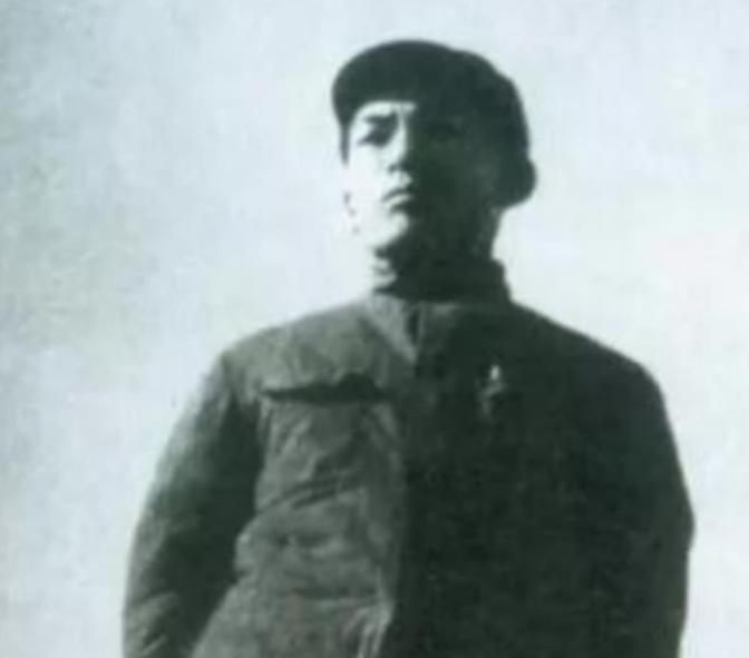 1938年，叶飞率部伏击日军辎重队，原以为胜券在握。突然，上级急电传来：“有叛徒
