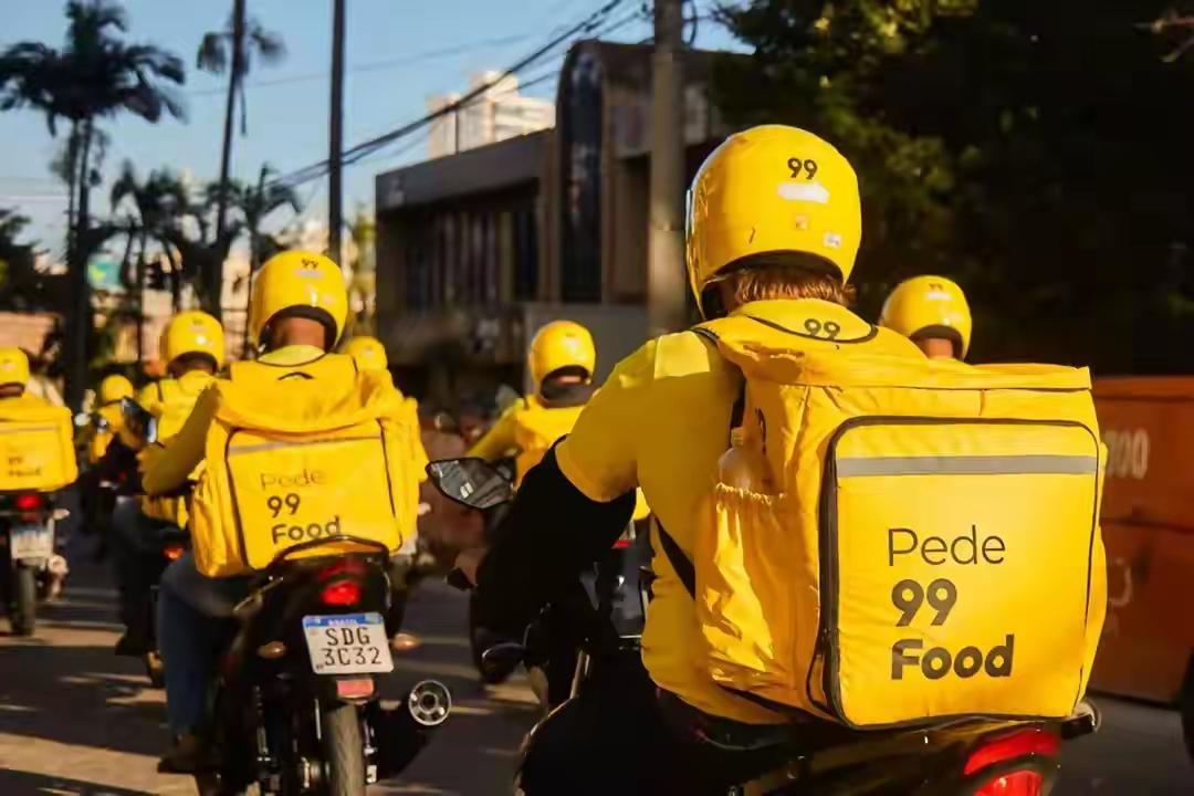 滴滴在巴西给外卖骑手开的薪资，说出来很多人可能要惊掉下巴。当地骑手只要1天送满