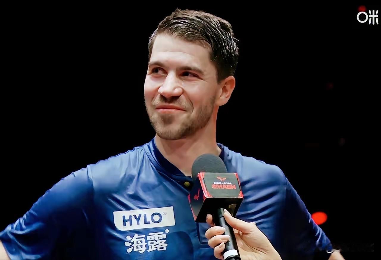 弗朗西斯卡战胜张本：赛后一句“谢谢”让人泪目[呲牙笑]小弗是懂的人情世故的，现