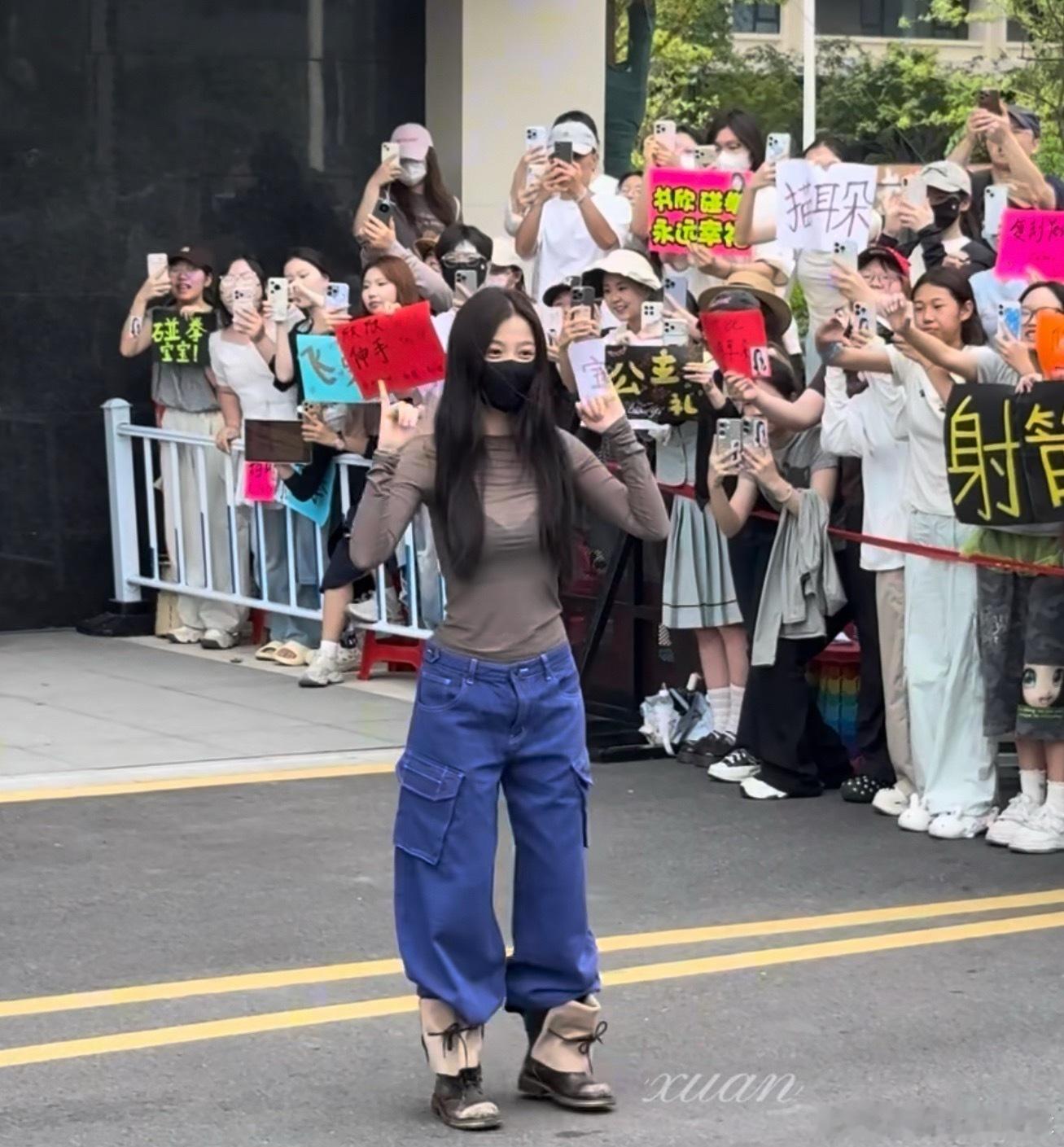 虞书欣每天哪来这么多乱搭小心机？