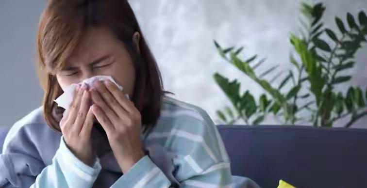 甲流来了，很多人第一反应就是“忌口”，甲流期间，医生更关心你是不是碰了这5样高风