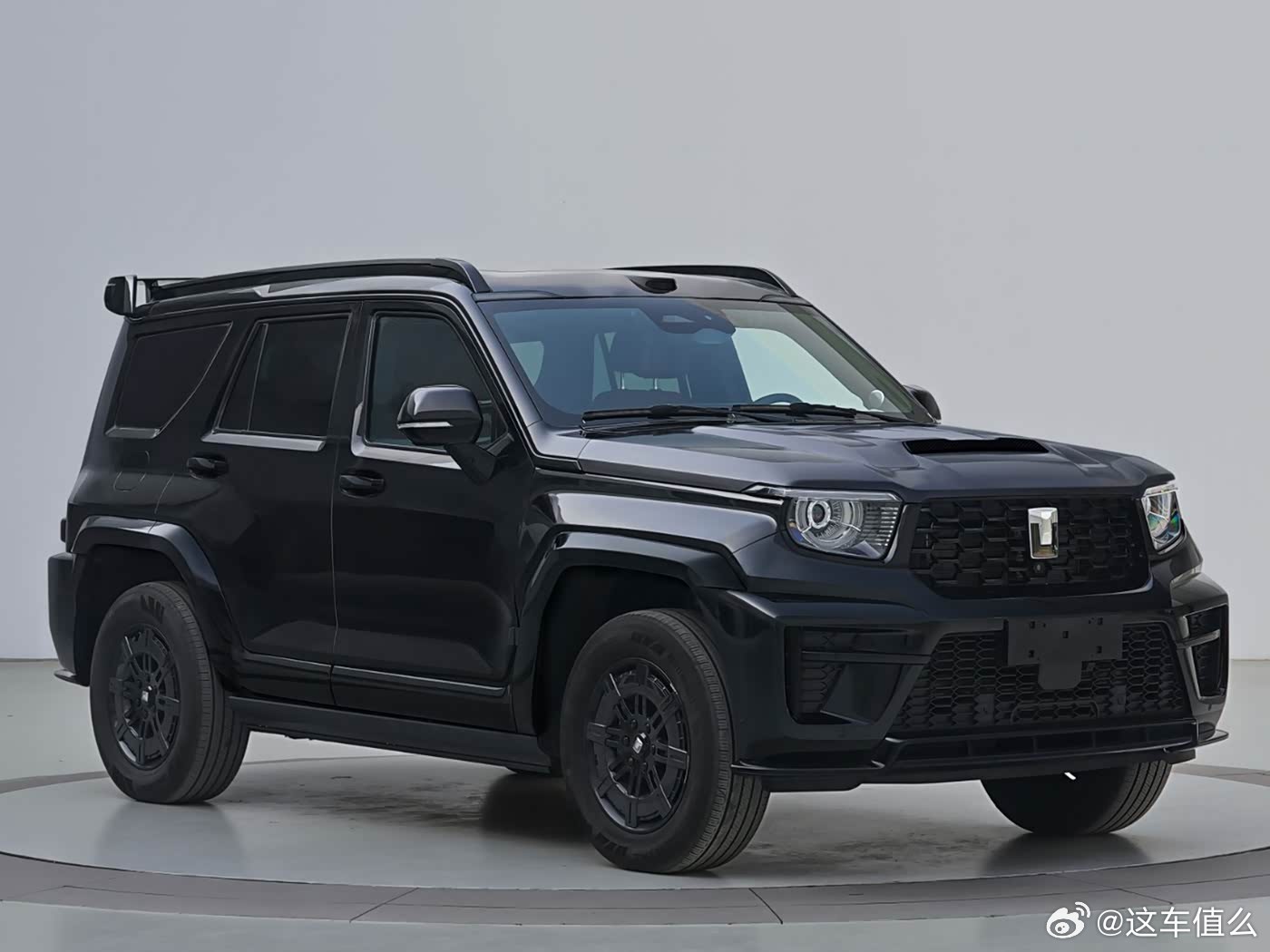 长城麒麟新旗舰魏建军又发了一支预告片，是预告新车，命名为“麒麟”，是旗下的旗舰