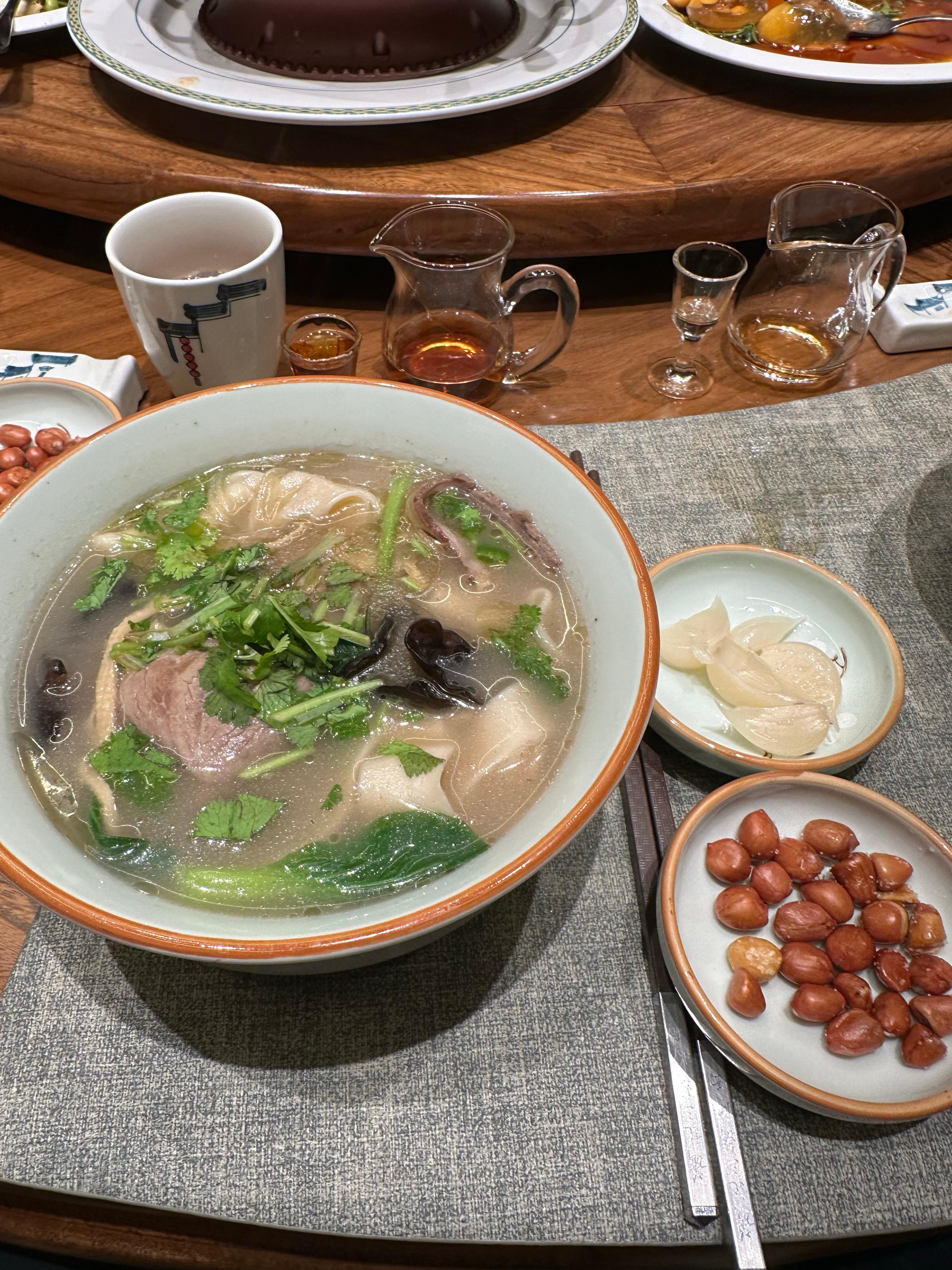 来浅吃一波烩面。​​​