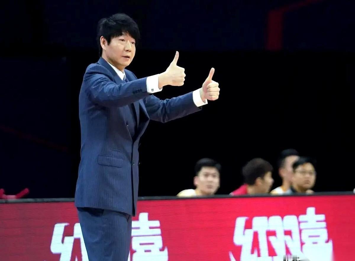 我掐着自己大腿看完的最后两分钟。真的，没开玩笑。眼看就剩两分钟，还有得打，还