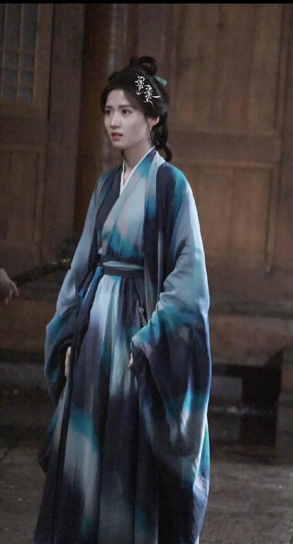 卢昱晓体态还这样……真的一点也不想改变