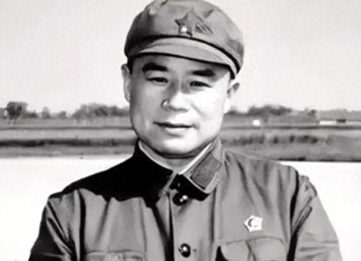 1978年，王近山临终之际，将最小儿子托付给郭涛：让他到军队锻炼谁都知道王近山