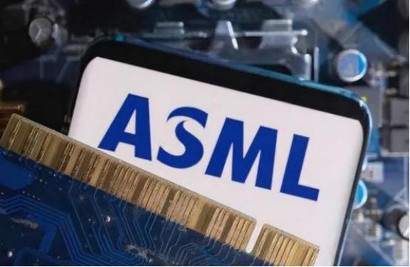 荷兰为什么敢和中国硬碰硬？大家都觉得是有美国撑腰，错了！这都是其次，重要原因是荷